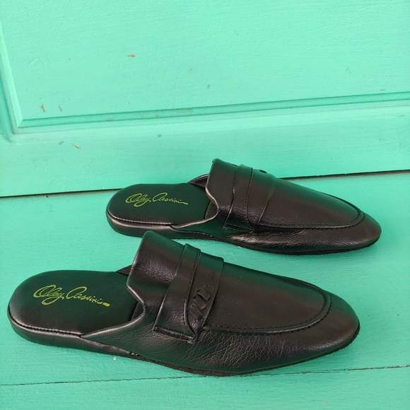 Oleg Cassini Vintage Black Faux Leather Slip On Mules Size Women's 7 - Picture 2 of 6